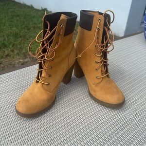 Timberland Glancy Earthkeepers Brown (wheat nubuck) Heeled Boots size 8